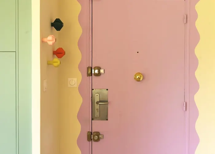 Addict - 2 - Clim - Parking شقة كاسيس